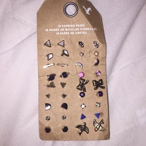 18 set of earrings